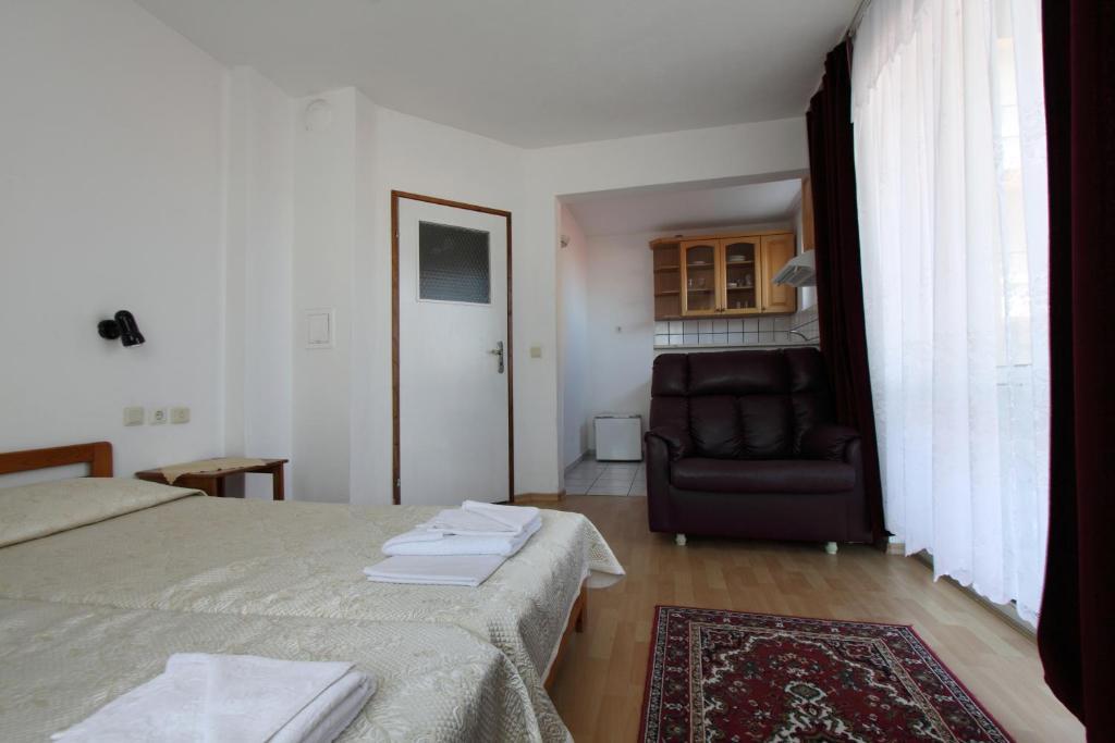 Family Hotel Verona 소조폴 객실 사진