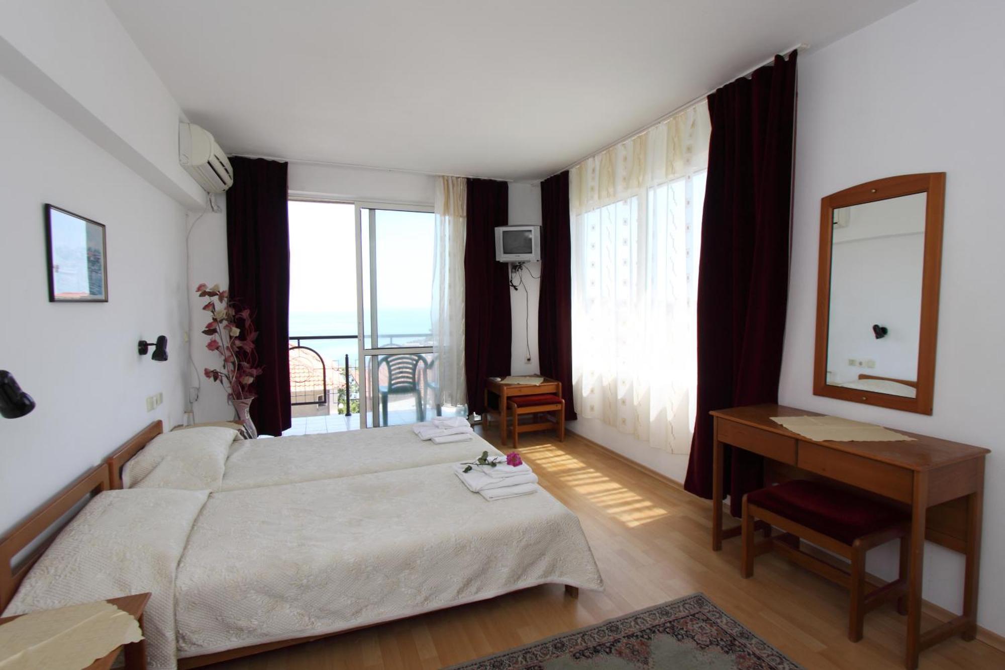 Family Hotel Verona 소조폴 외부 사진