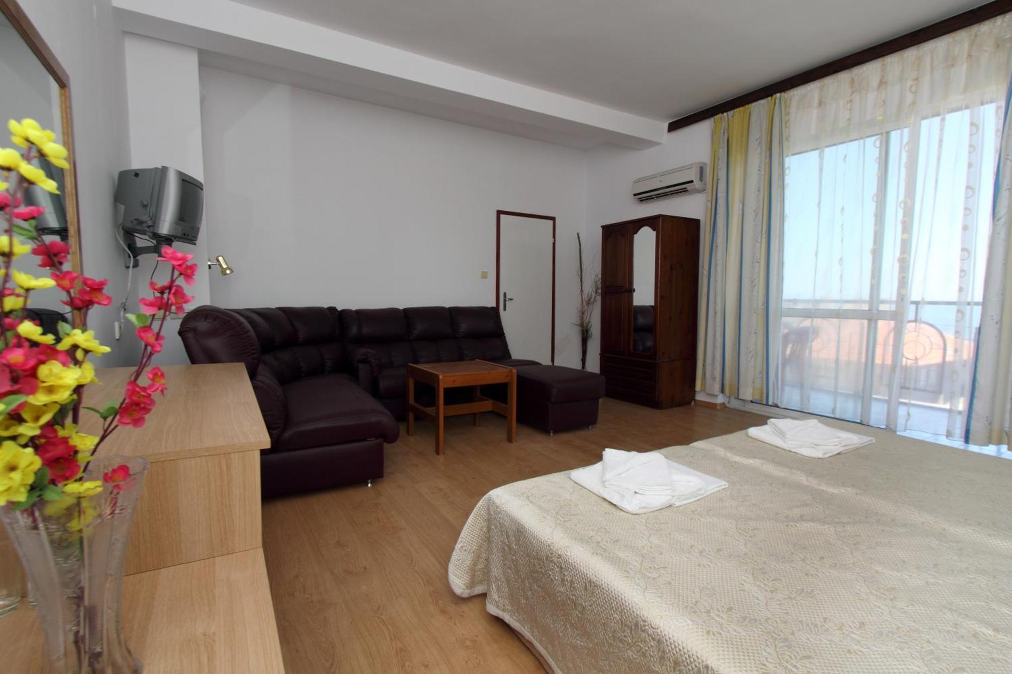 Family Hotel Verona 소조폴 외부 사진